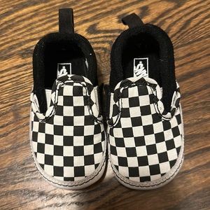 Vans crib shoes size 4